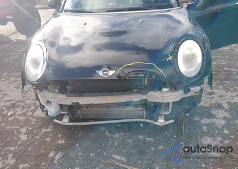 2016 Mini Clubman Cooper из США, поврежденный, VIN WMWLN5C53G2B28492